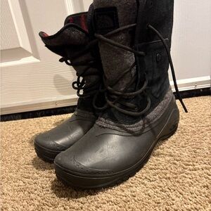 The North Face Black Winter Boots